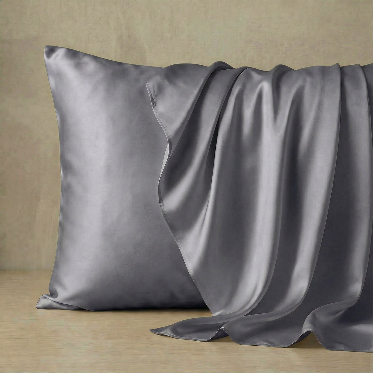 Signature Silk Pillowcase - MUHLI