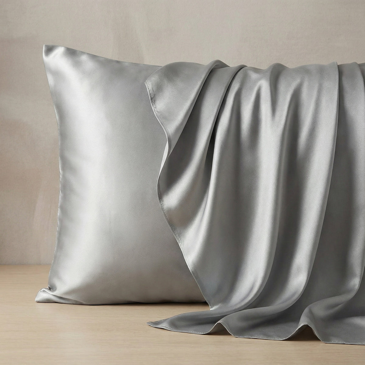 Signature Silk Pillowcase - MUHLI